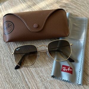 ray ban sunglasses